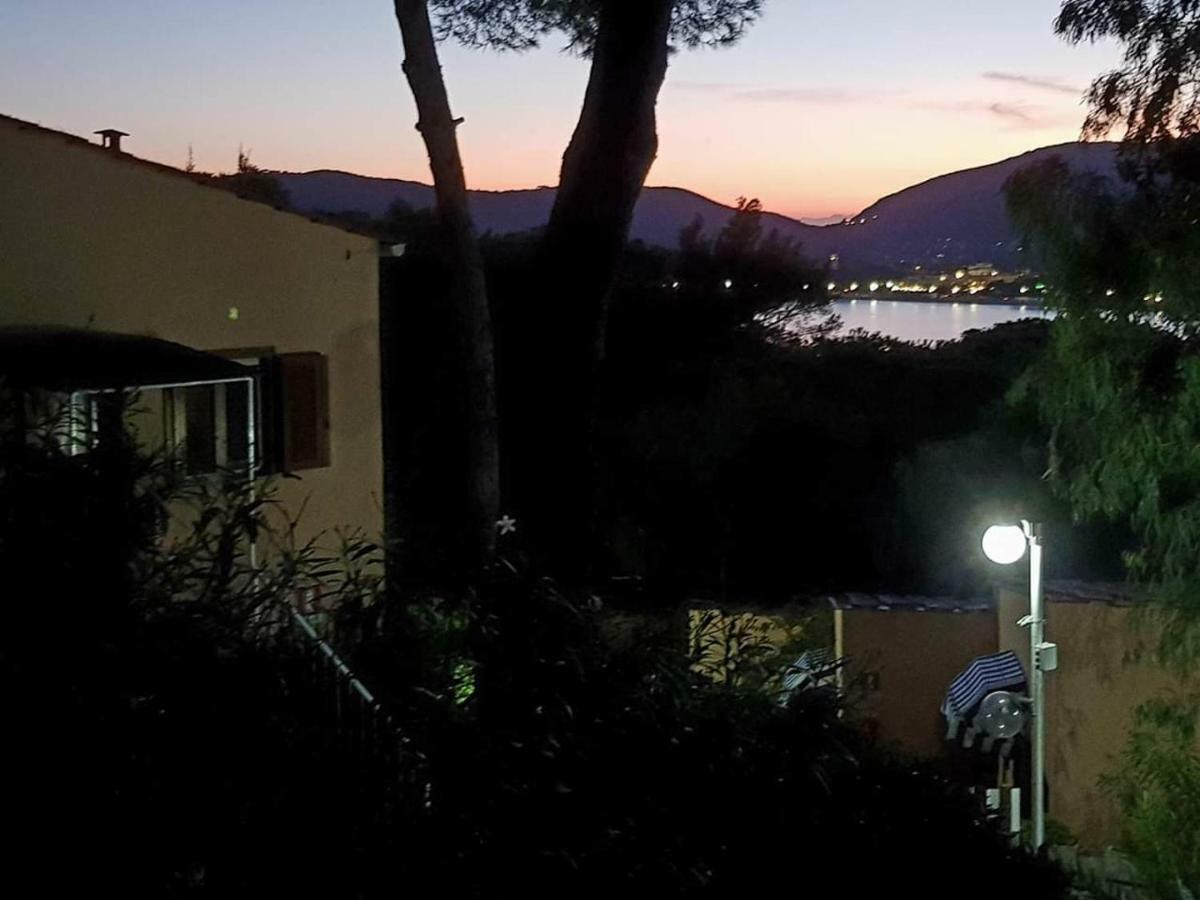 Vacanzamaredue 2 Residence Marina di Campo Exteriör bild