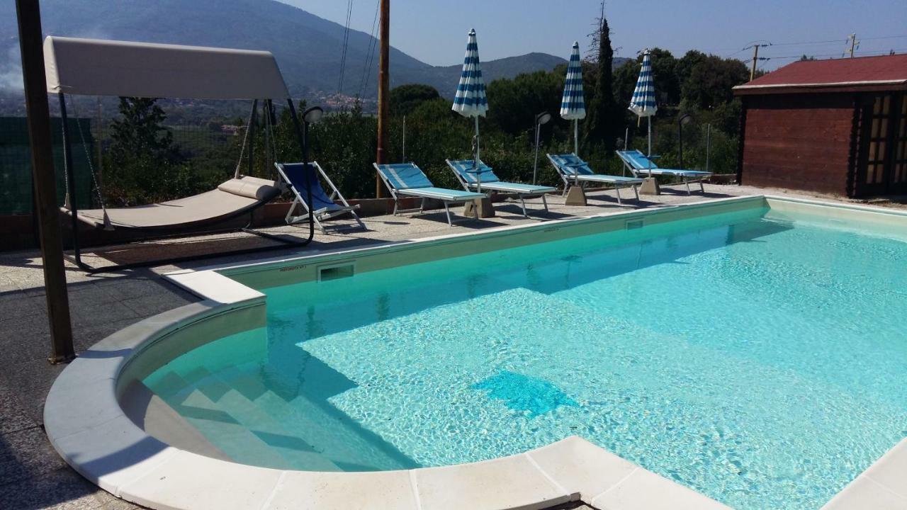 Vacanzamaredue 2 Residence Marina di Campo Exteriör bild