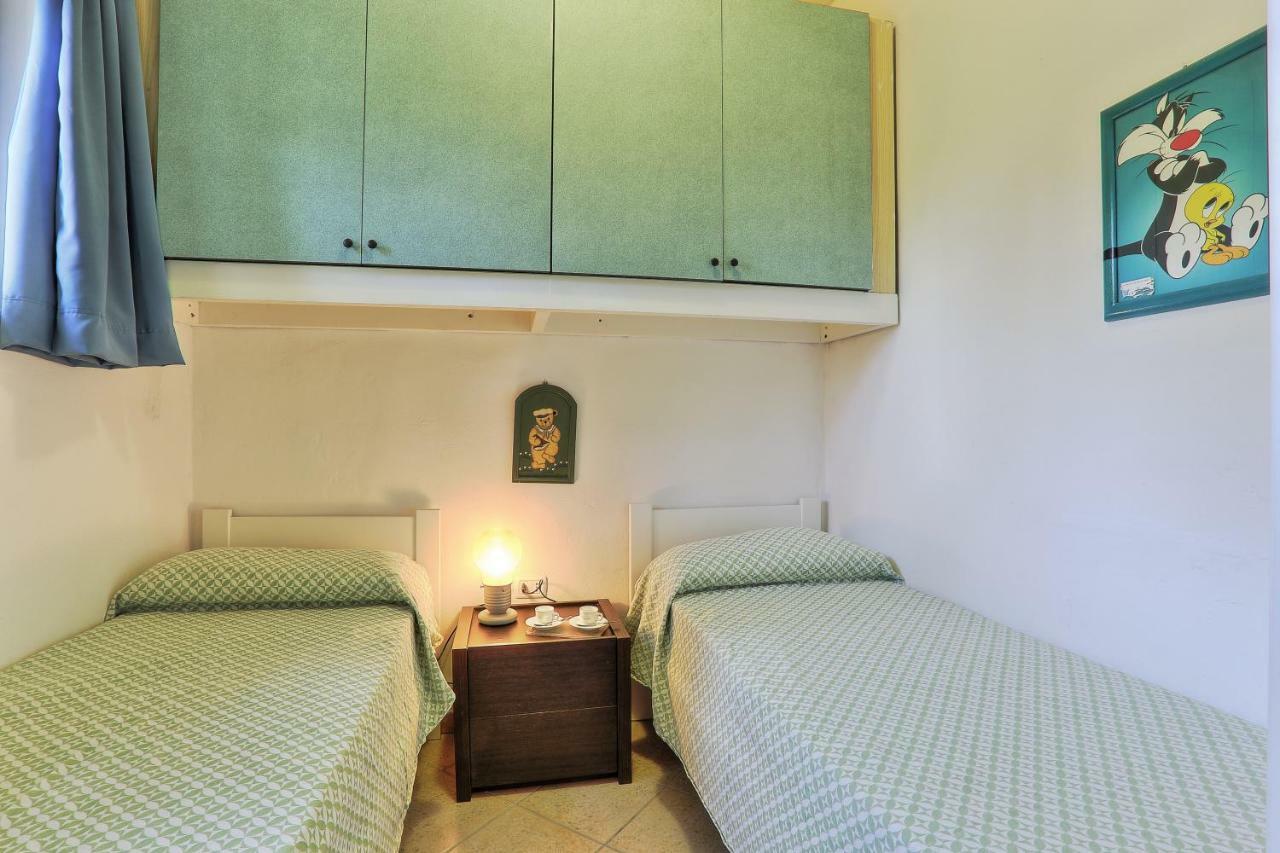 Vacanzamaredue 2 Residence Marina di Campo Exteriör bild