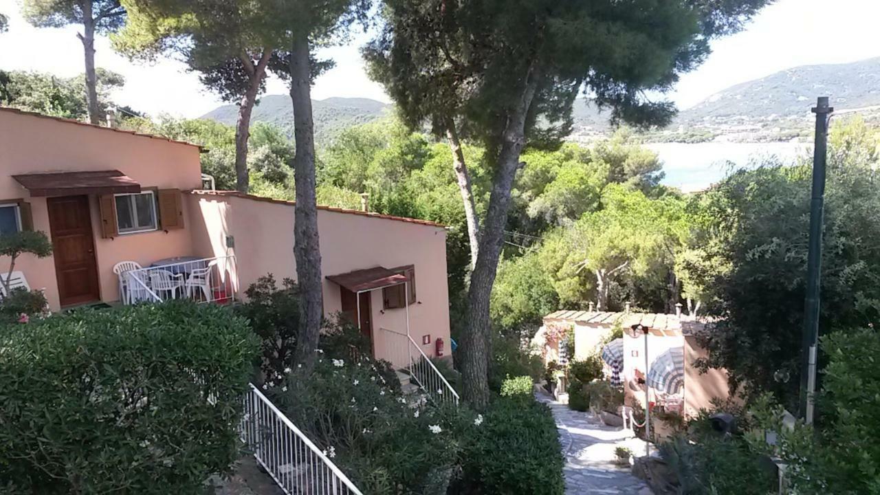 Vacanzamaredue 2 Residence Marina di Campo Exteriör bild