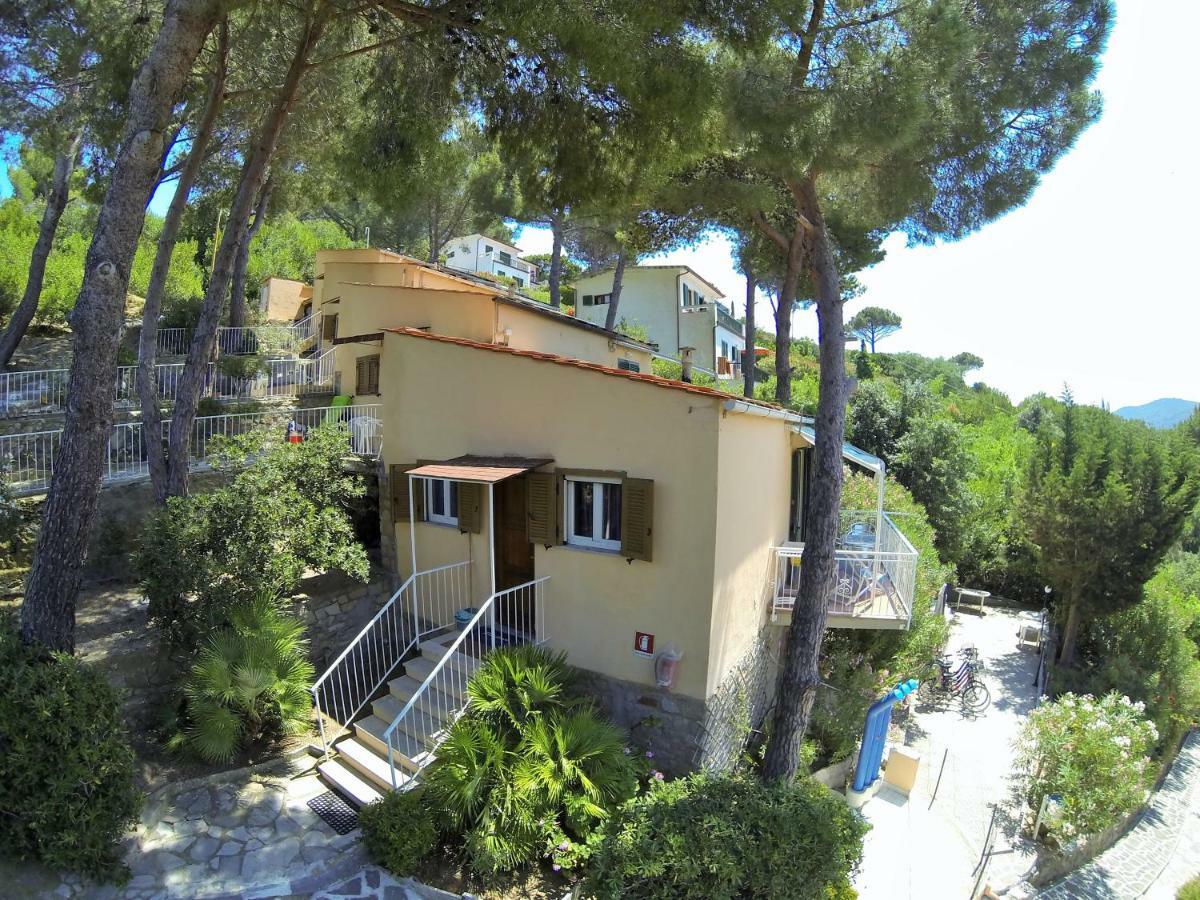 Vacanzamaredue 2 Residence Marina di Campo Exteriör bild